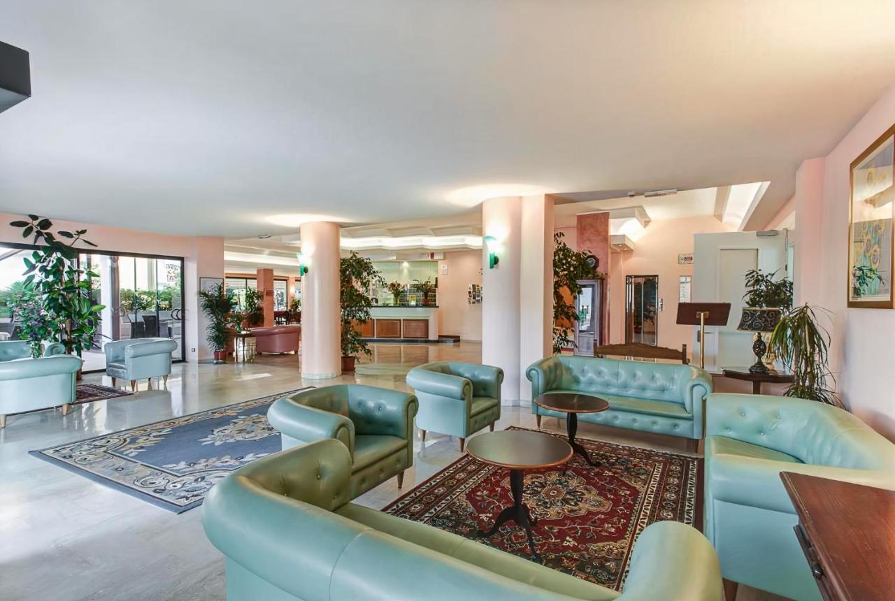 Hotel Royal-Spiaggia 加提欧马里 外观 照片